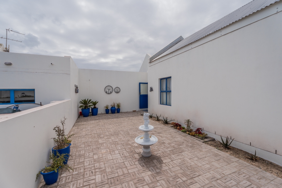 3 Bedroom Property for Sale in Blue Lagoon Western Cape